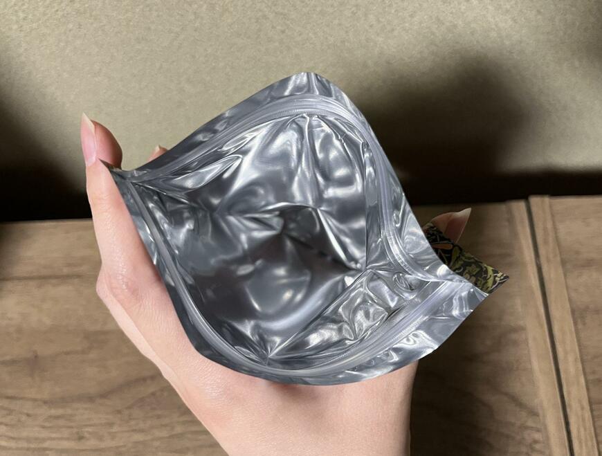 筆者撮影（セリア、サニタリーバッグ12P マスターピースコレクション/WM）