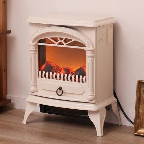 出所：ニトリ公式通販 ニトリネット 暖炉型ファンヒーター