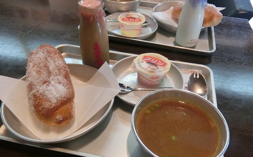 「二十四の瞳 映画村」Cafe’ シネマ倶楽部　懐かしいアルマイト食器の給食セット