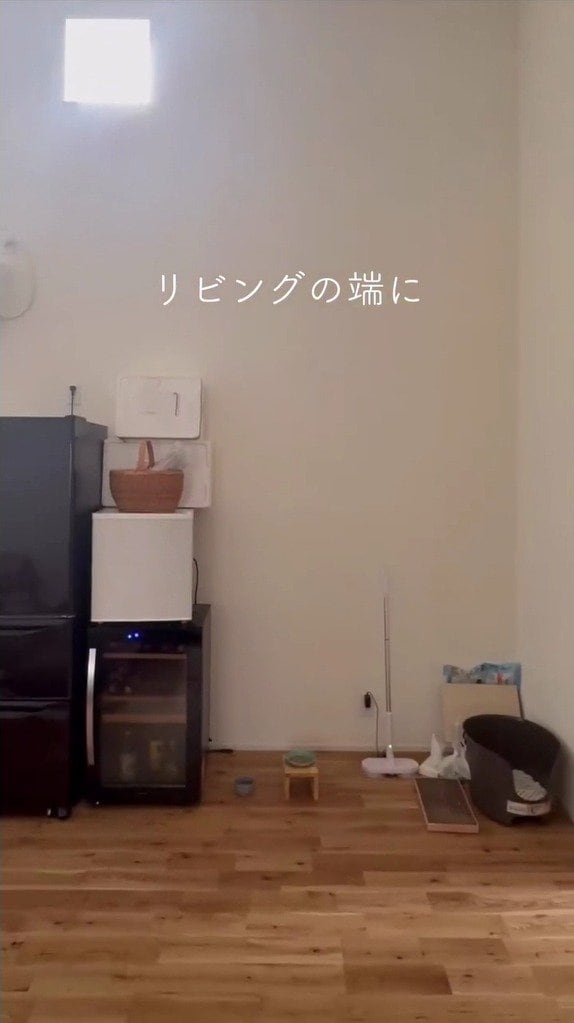 リビングの角が木材の「ヌック」に変身　 愛猫と寛げる特等席をDIYで新設