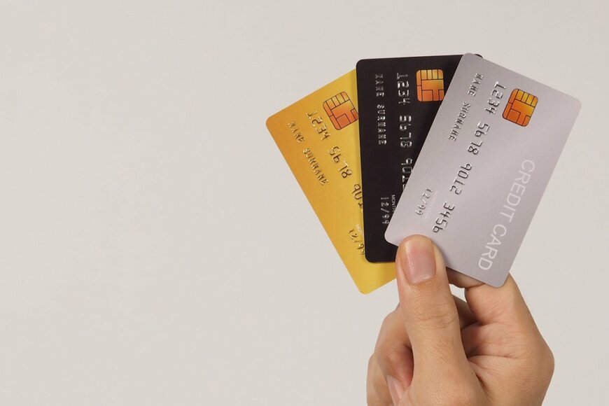 クレジットカードは3枚持ちが最強？おすすめの組み合わせ3パターンを解説