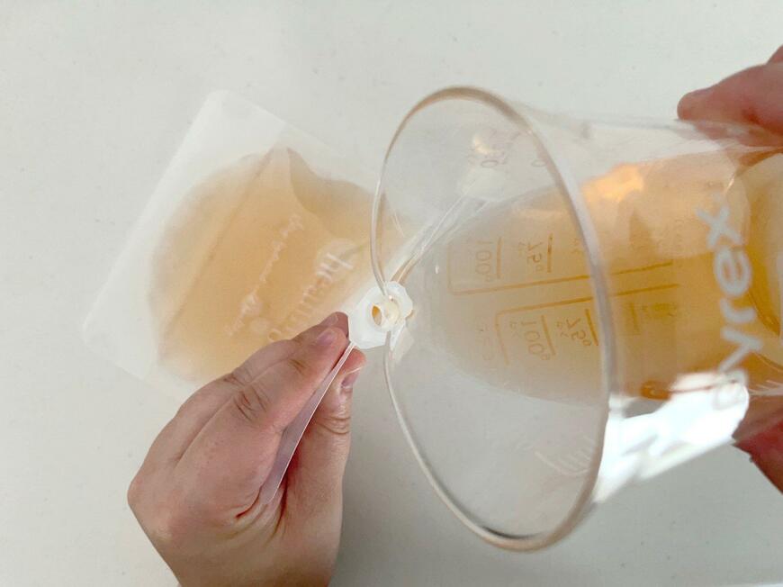 ドリンクパウチ