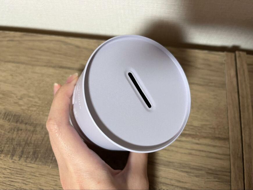 キャンドゥ、缶 貯金箱 10万 シマエナガ柄画像