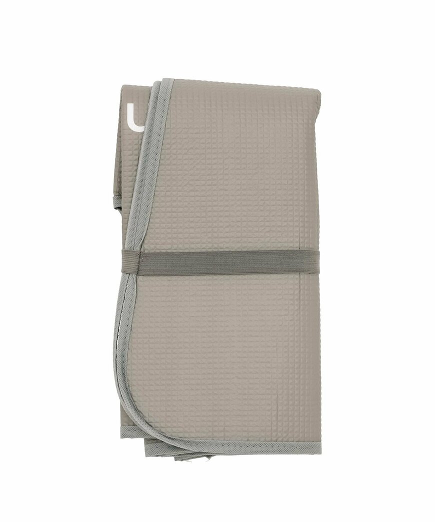 出所：3COINS公式　フロントサンシェード