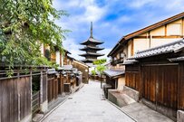 「京都の学芸員って給料いくらなの？」月収偏差値の一覧表でわかる、あなたの「月収偏差値」と古都「京都」の年収事情。平均額、最高額も紹介