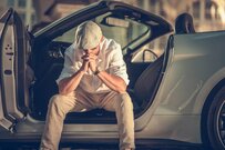 ある男性の告白。「年収1000万円。余裕で家族を養うことができると思っていた…」生活が苦しいのはなぜ？