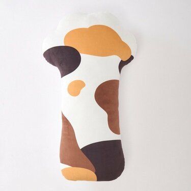 思わず購入！しまむらの「猫の手足デザインの抱き枕」がかわいい