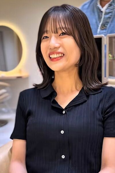 20cmカットでレイヤーボブに変身
