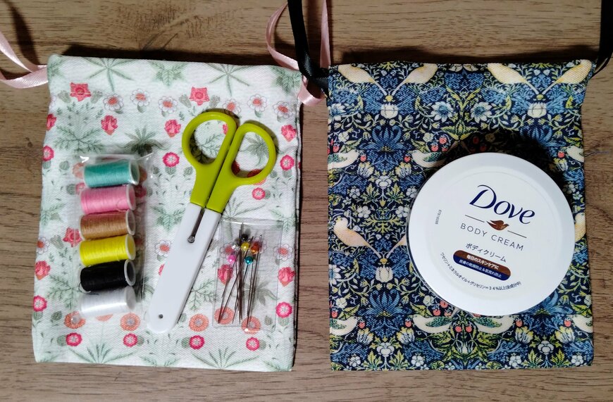 筆者撮影（セリア、巾着 ウィリアム・モリス）