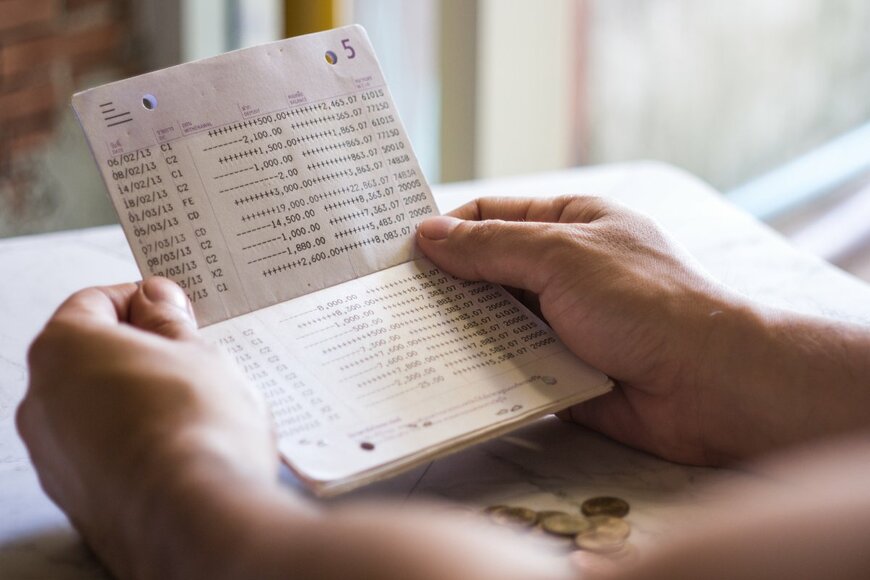 【元銀行員が解説】古い通帳が出てきた…！10年以上放置していいると「休眠預金」となり「お金」は民間団体の支援に活用される！