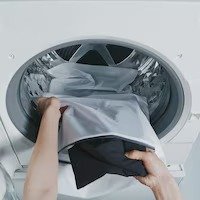 ユニクロ、メリノポロセーター商品画像