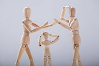 夫婦げんか、子どものためにやめたいけどやめられない。どうすればいいの？