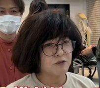 「横がはって後ろ絶壁」と話していた女性が、カットでスッキリ整ったショートにスタイルチェンジ