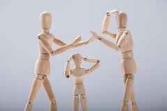 夫婦げんか、子どものためにやめたいけどやめられない。どうすればいいの？