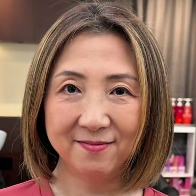 「前髪ないとやっぱ、老けてしまうかな」ボブ女性が“ふんわり前髪×ショート”で若々しくスタイルチェンジ！