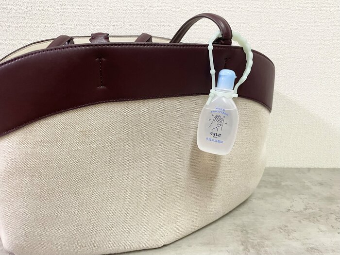 バッグに外づけしていても違和感がありません