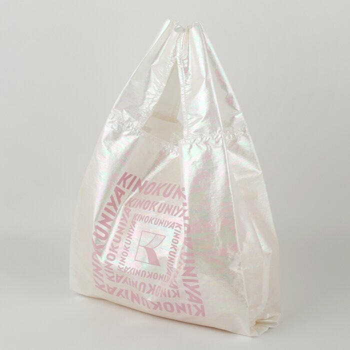 光沢感あふれる上品なパールカラー