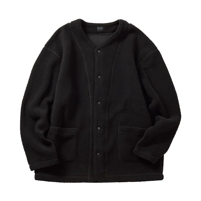 落ち着いたカラーとビッグシルエットがおしゃれな一着