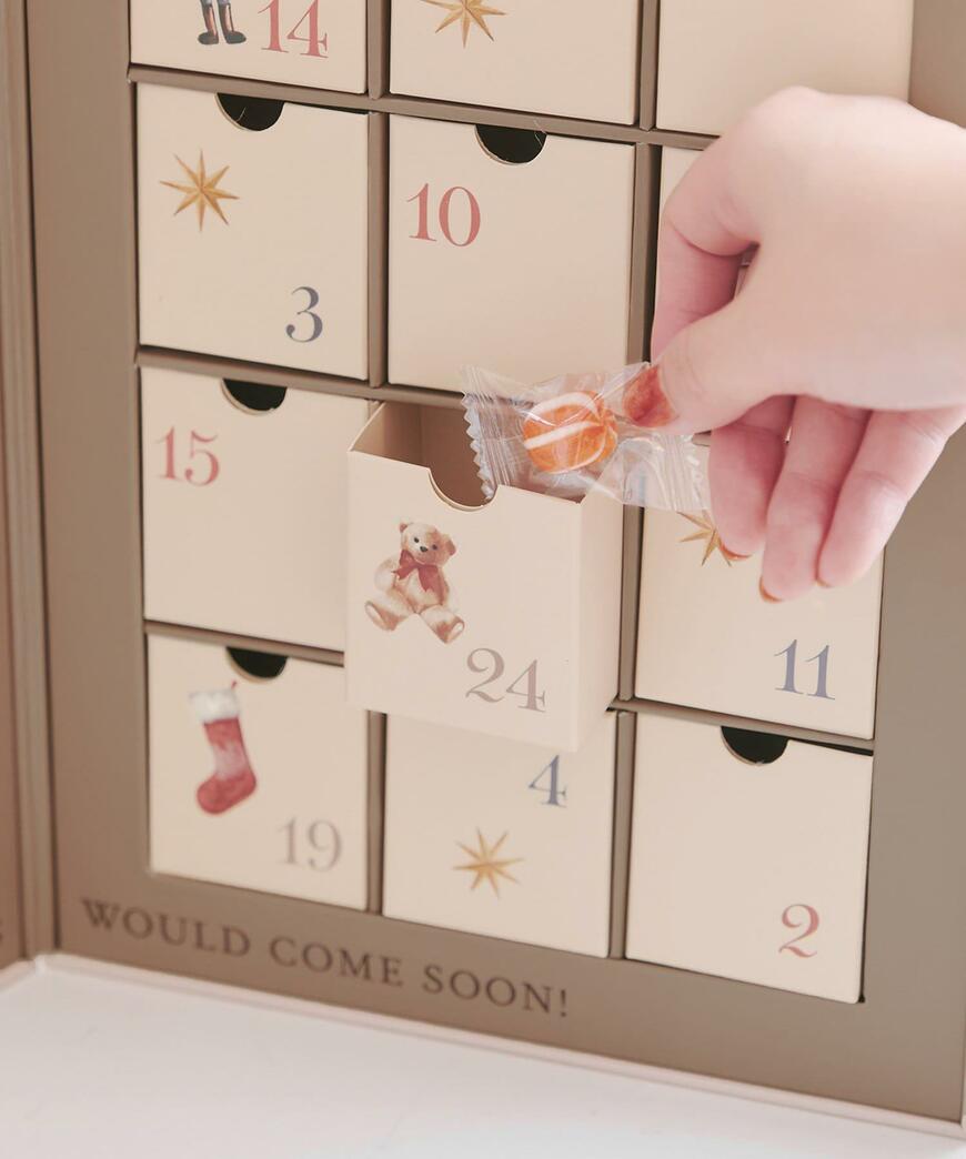出所：パルグループ公式ファッション通販サイト 3COINS 【KIDSクリスマス】アドベントカレンダー