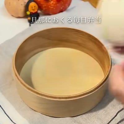 「天才すぎる」おにぎりの上にお花が咲いた⁉華やかな【お花畑弁当】が見栄えばっちりで美味しそう！