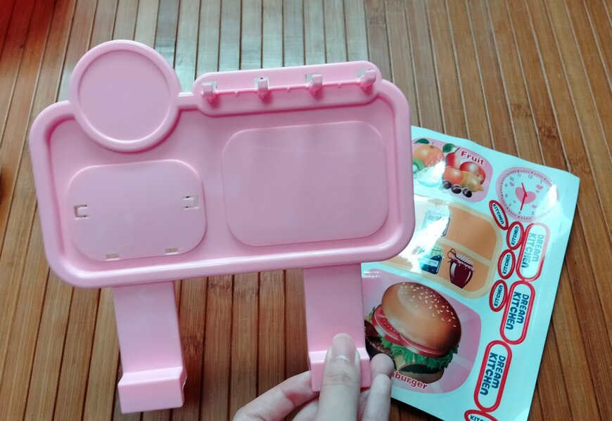 筆者撮影（ダイソー、ままごと（キッチン））