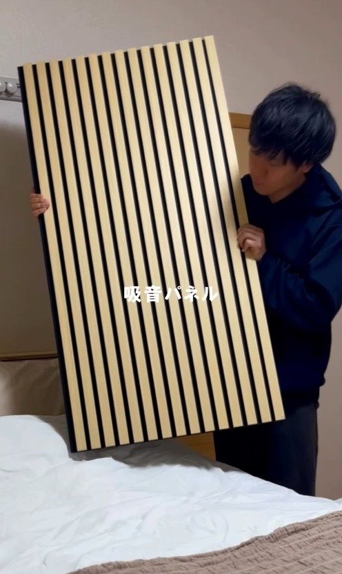 【ヘッドボードDIY】ヘッドボードのないベッド→吸音パネルでおしゃれな空間に「良い高さ」の声