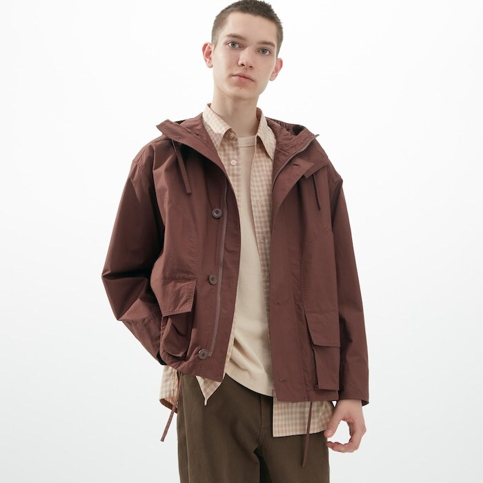 出所：ユニクロ公式オンラインストア リラックスパーカ