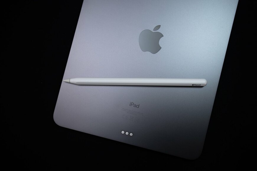 まるで忍者？【アップル】Apple Pencilをなくしたと思ったら…“隠れみの術”で擬態した姿にツイッターで驚き