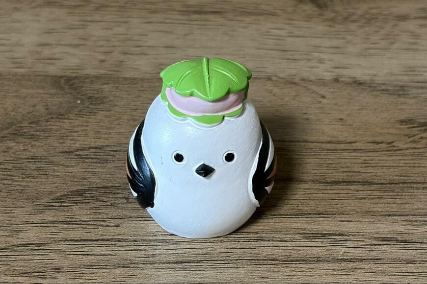 キャンドゥ、リトルフレンド 頭の上に柏餅シマエナガの画像