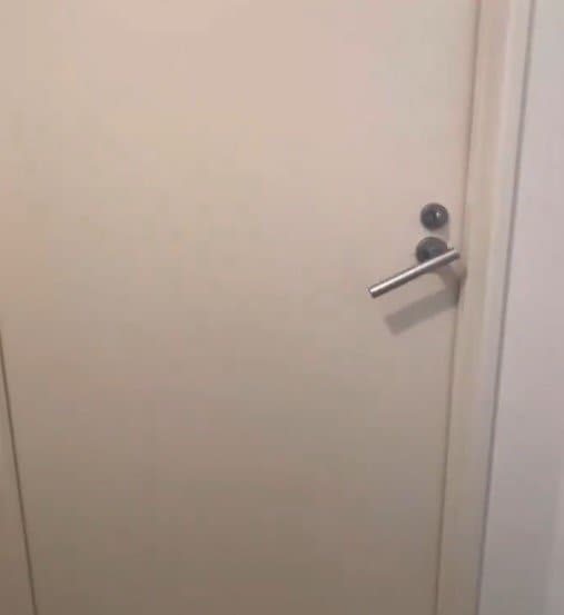 トイレのドア