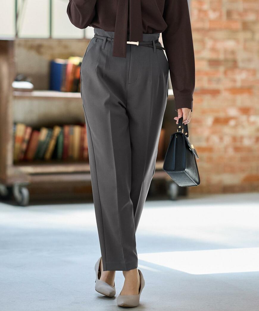 ハニーズ　ベルト付テーパードパンツ