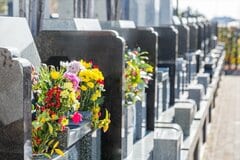 お寺から高額請求!? 意外に大変な「墓じまい」