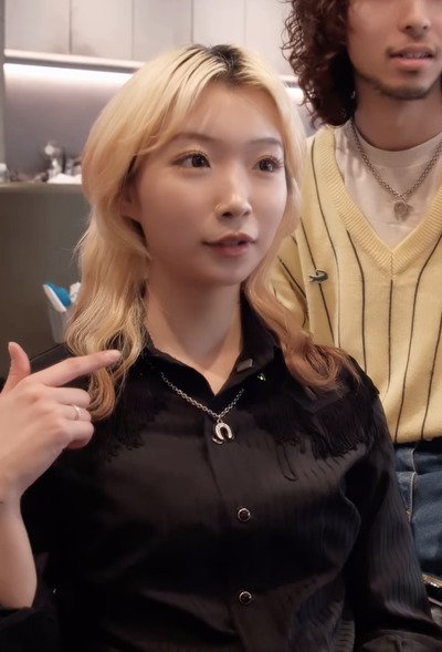 変身前の女性