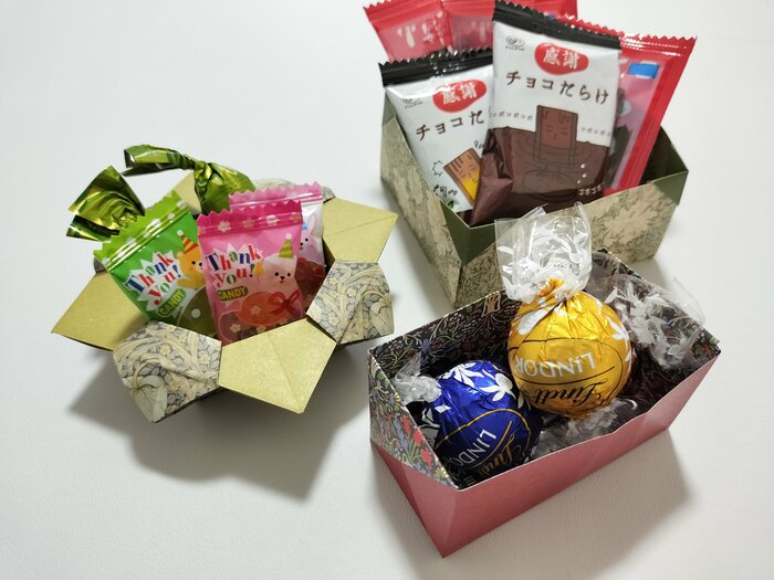 お菓子ボックス