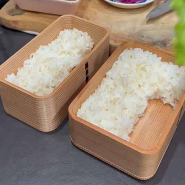 【旦那弁当】見栄えばっちり！綺麗に並んだ「焼き鯖弁当」色とりどりの副菜も詰まって彩り豊かで美味しそう！