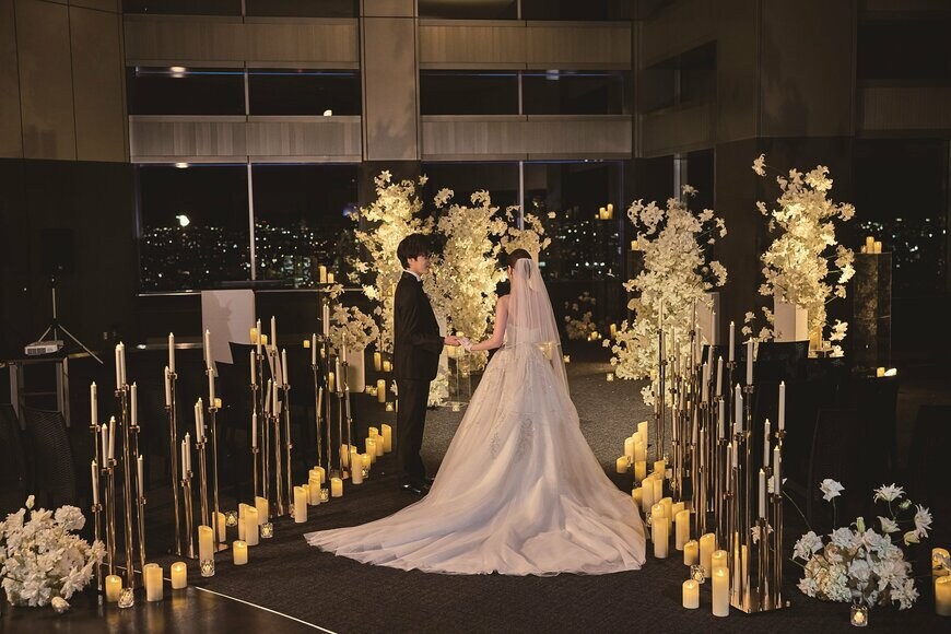 出所：株式会社リクルート「ふくらP・高山 一実夫妻が東京都庁展望室で絶景ナイトウエディング！ 挙式姿を初公開」