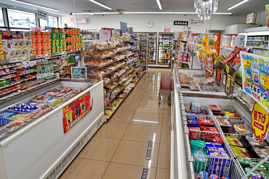 コンビニでお茶を買おうとしたら　ペットボトルの上に潜む「恐怖のトラップ」に反響