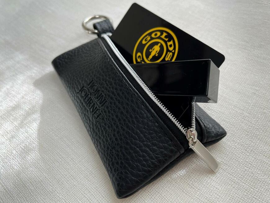 キャンドゥ「スリムポーチ」