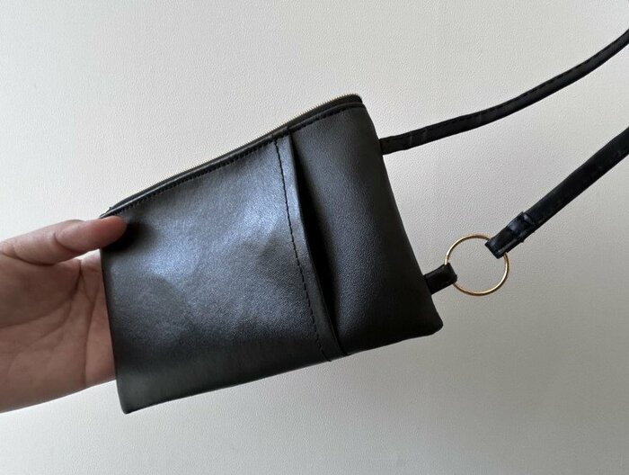 余計な装飾がなくシンプルなので、ユニセックスとして使っても◎