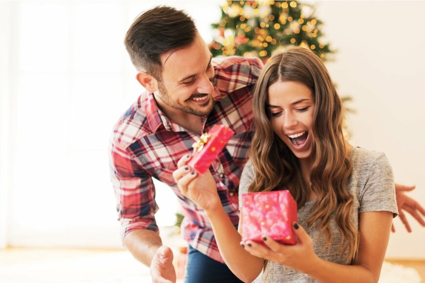 クリスマスプレゼント内容と予算「貰う側の本音」は？平均予算は男女ともに「1～3万円未満」