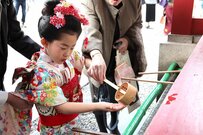 七五三に「保管しておいたの」と昔の着物を送りつけてくる祖母。顔を立てるのに一苦労！