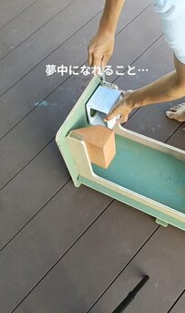 【100均DIY】機能性抜群！セリア＆ダイソーのアイテムで作る魅惑の「サイドテーブル」がすごい