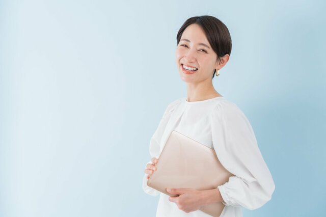 40～50歳代「貯蓄額」平均と中央値はいくら？「65歳までに2000万円」準備するために必要な月の積立額