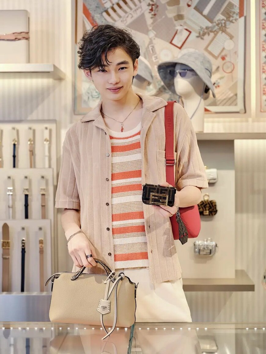 出所：フェンディ・ジャパン株式会社「フェンディ、冨永章胤を起用した母の日のスペシャルムービーを公開！」