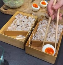 大きなチキンカツがどーん！【愛妻弁当】50代主婦が夫に作る、彩り豊かな「チキンカツ弁当」が話題