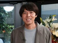 ロッチ・コカド、自作のウエストポーチに「天才的に上手」「もはや作れないものない」ネット驚き