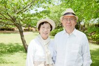 70歳代の平均貯蓄額と年金受給額は？ 国民年金・厚生年金の実態も徹底解説！