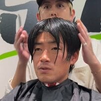 美容師の友達の男性がカットとパーマでイメチェン！「かっこいい！」とコメント欄大盛り上がり！