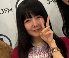 aiko、花粉症で鼻にティッシュ…衝撃ショットに「かわいいなんて反則」ネットからは称賛の声