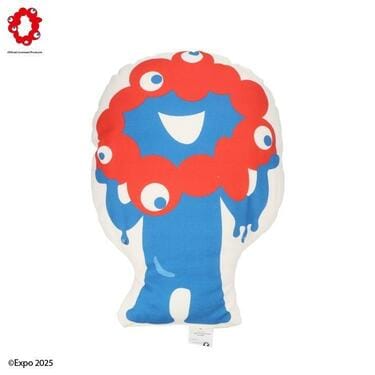 しまむらに「巨大ミャクミャクさまクッション」が登場！全長47cmで2970